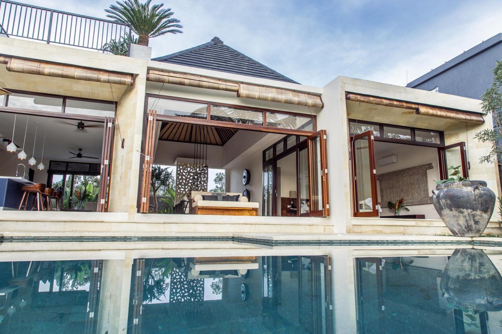 Spacious And Luxury Modern With Huge Garden And Pool विला *